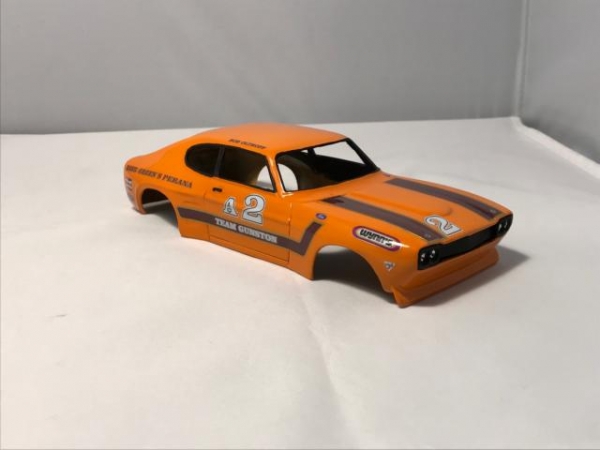 lackierte GFK Karosserie 1:24